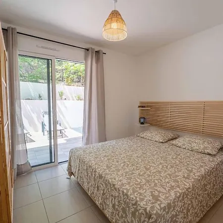 Appartement Les Lecques - T3 + Garden, Swimming Pool & Parking